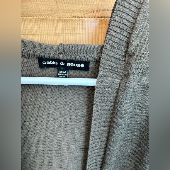 Cable & Gauge Open Front Cardigan Olive Green Size Medium - Picture 3 of 10